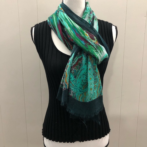 Lightweight Green Paisley Blanket Scarf/Wrap/Shawl - Picture 10 of 15